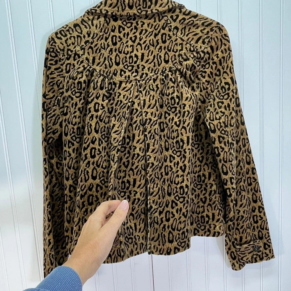 Kikit Jeans Leopard Print Corduroy Cropped‎ Swing Jacket Rose Button Detail